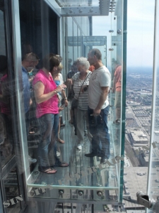 http://sincityexaminer.files.wordpress.com/2009/07/sears-tower-chicago-glass-sky-deck.jpg%3Fw%3D225%26h%3D300